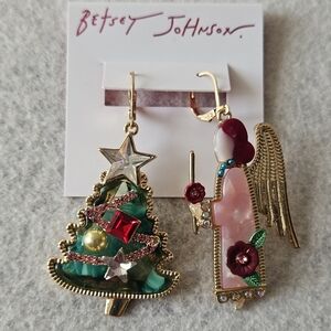Betsey Johnson Angel Mismatch Christmas Drop Earrings
